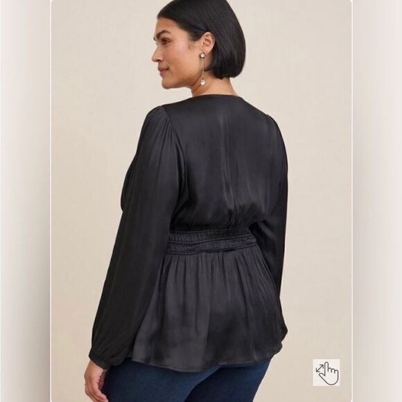 TORRID PEPLUM SATIN SMOCKED WAIST TOP NWT - Picture 2 of 11